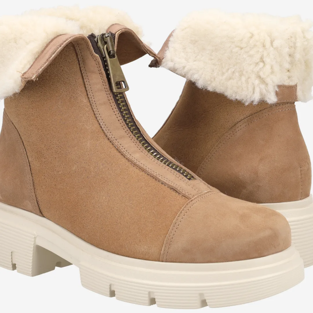 Paul Green Bootie with warm lining Brown
